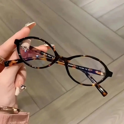 Retro Oval Frame Glasses Women